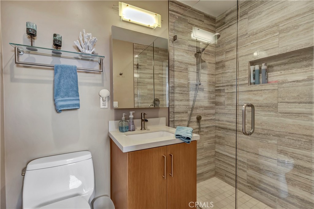 714 Cliff Drive Property Photo 20