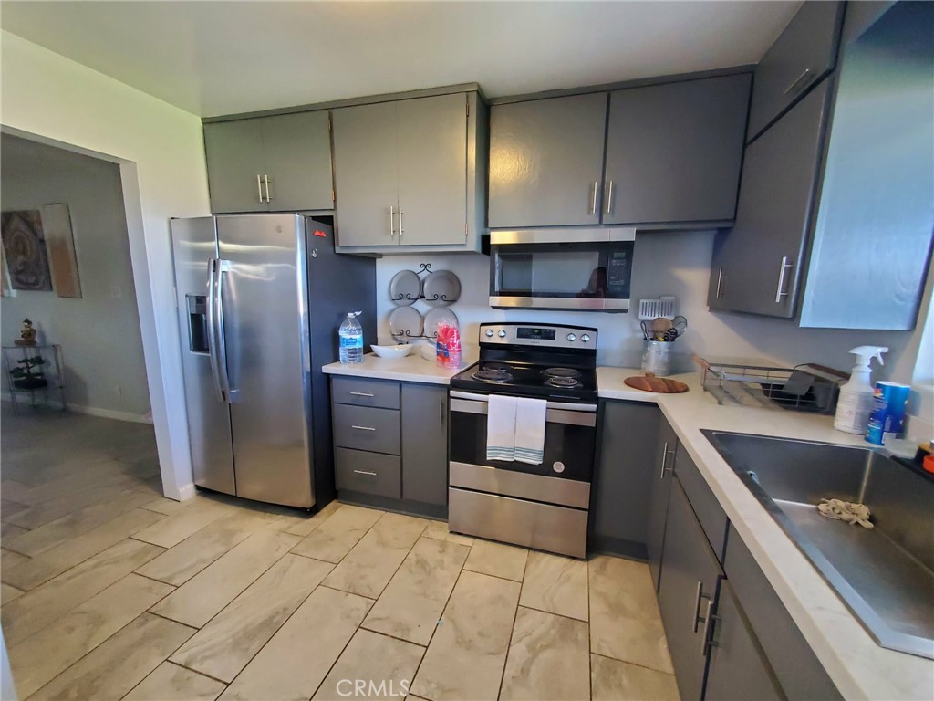 1007 N Broadway Property Photo 8