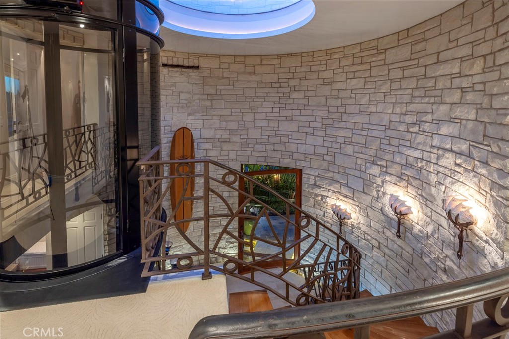 16631 Carousel Property Photo 18