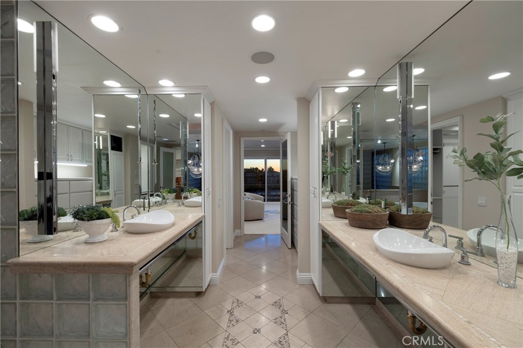 16631 Carousel Property Photo 23