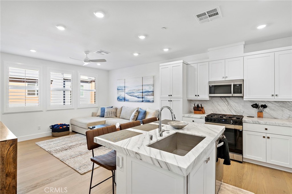 530 Bluegrass Way Property Photo 1