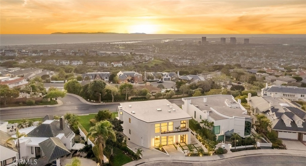 4 Geneve Property Photo 2