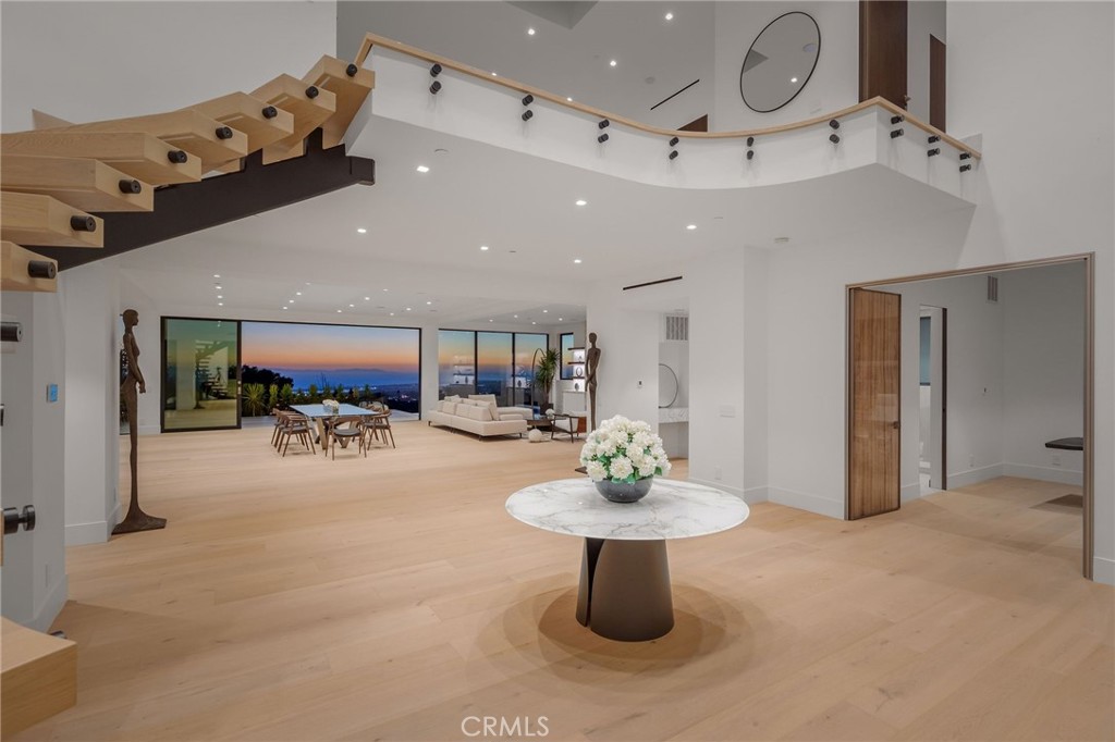 4 Geneve Property Photo 7