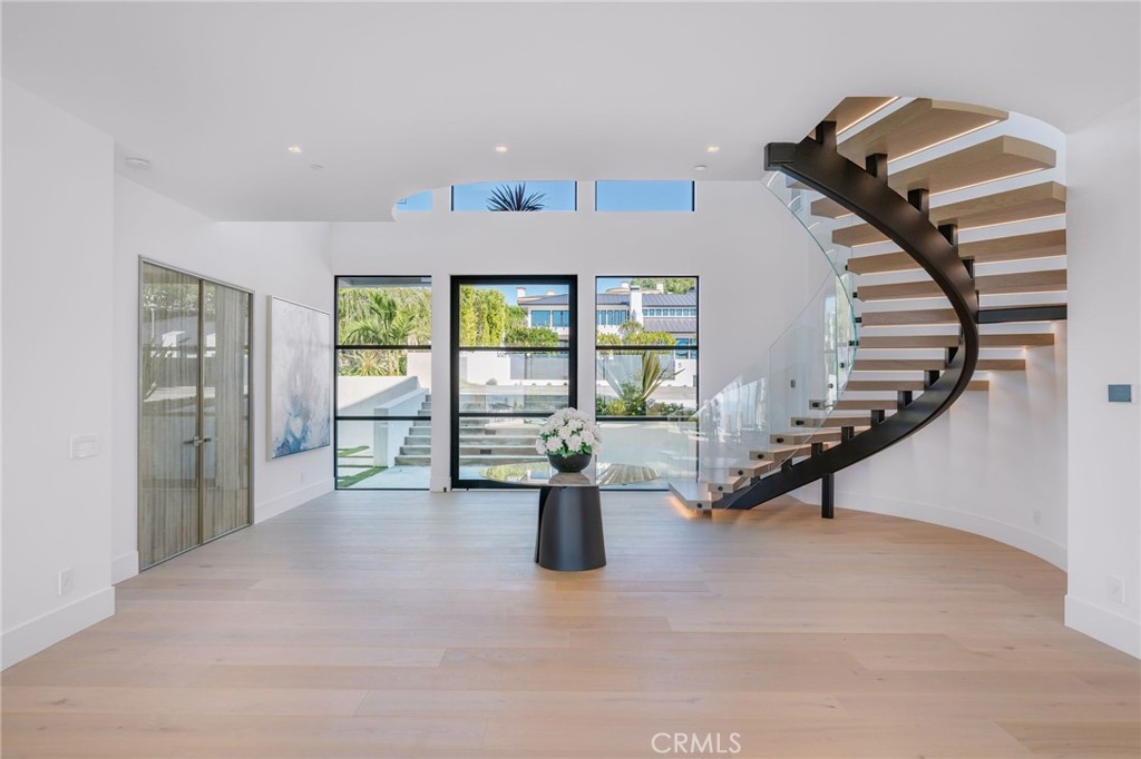 4 Geneve Property Photo 13