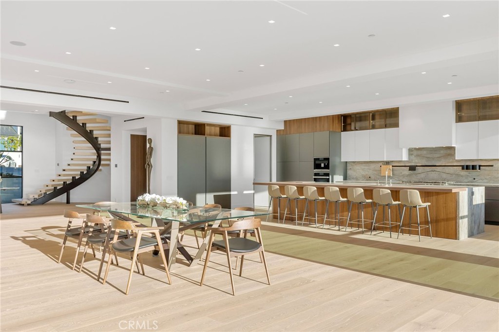 4 Geneve Property Photo 18