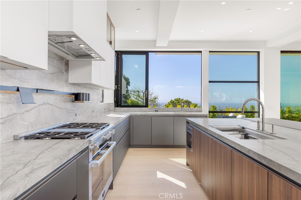 4 Geneve Property Photo 20