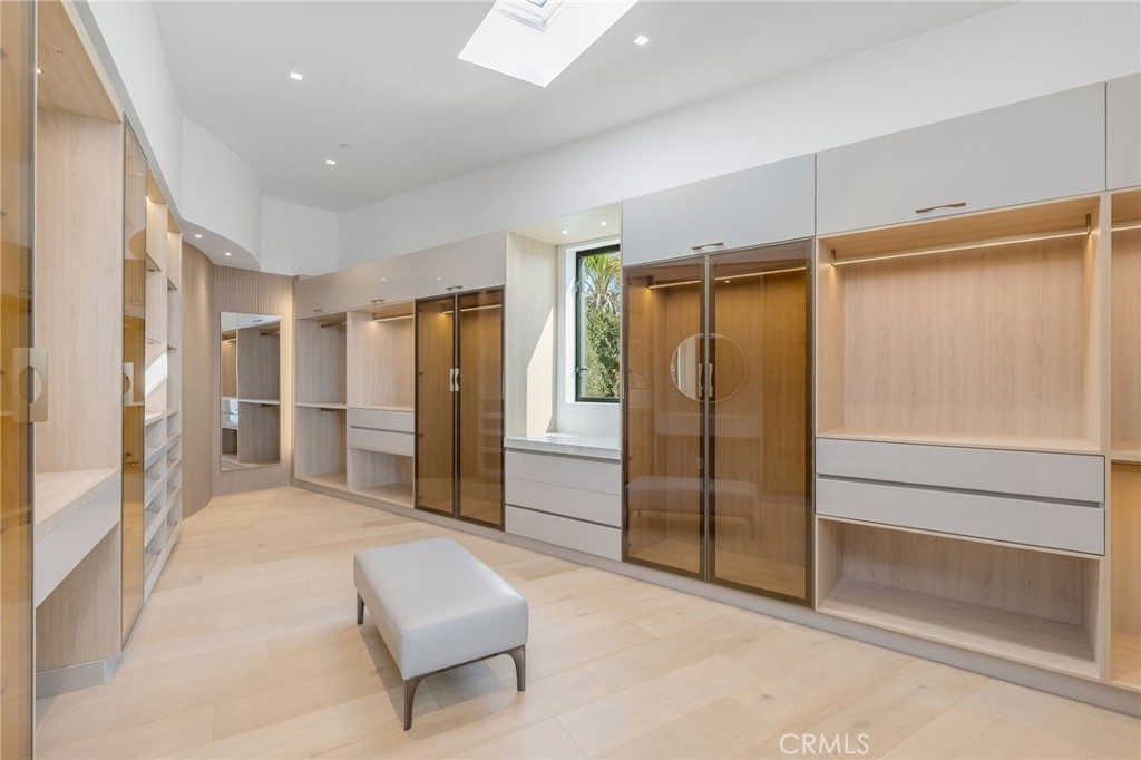 4 Geneve Property Photo 37