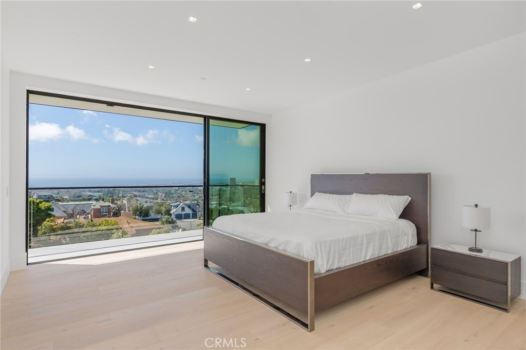 4 Geneve Property Photo 52
