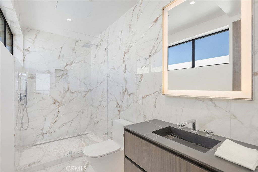 4 Geneve Property Photo 54