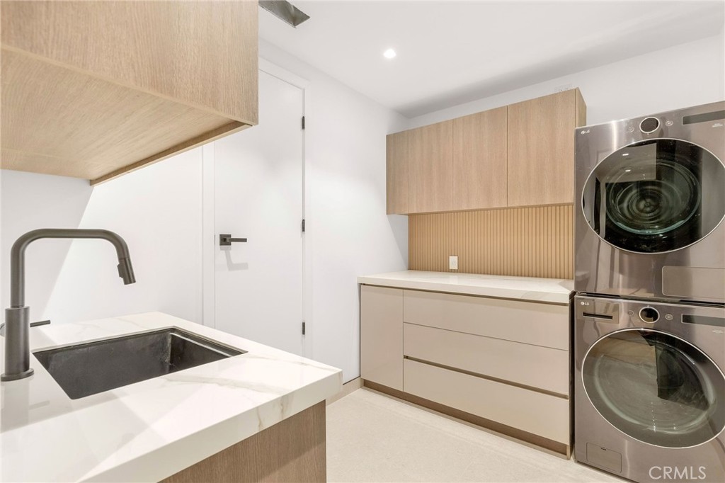 4 Geneve Property Photo 62