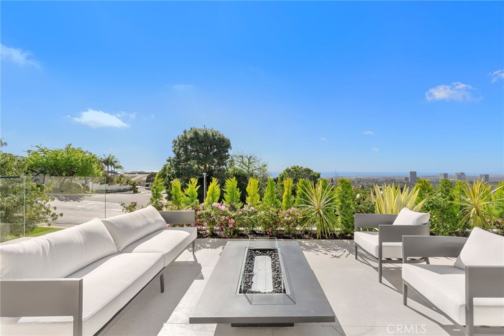4 Geneve Property Photo 69
