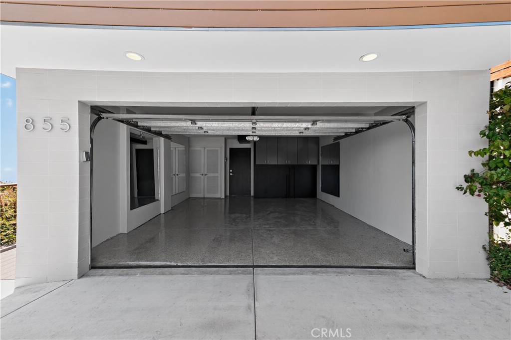 855 Santa Ana Street Property Photo 32