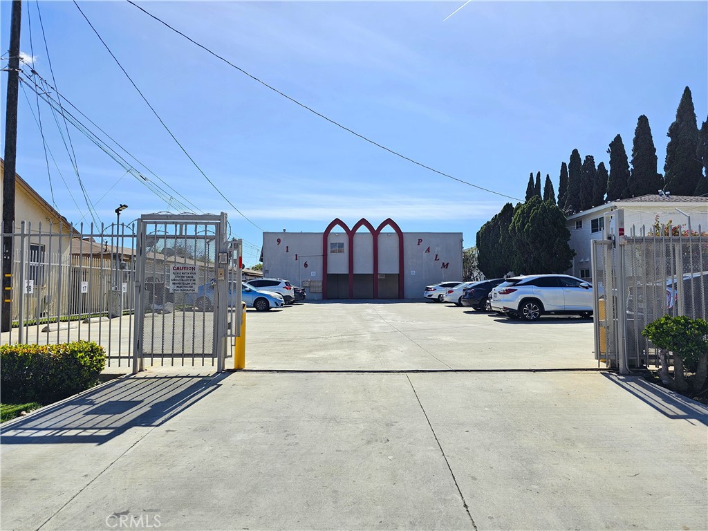 9116 Palm Street Property Photo 1