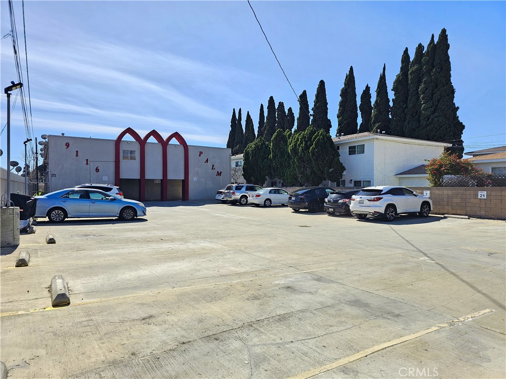 9116 Palm Street Property Photo 6