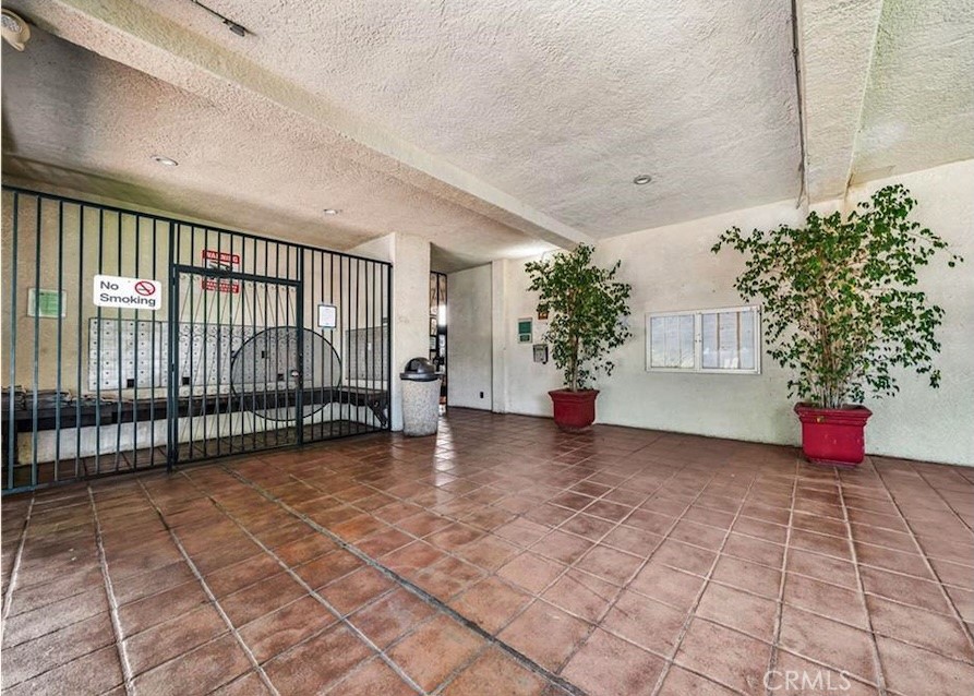 5460 White Oak G101 Property Photo 2
