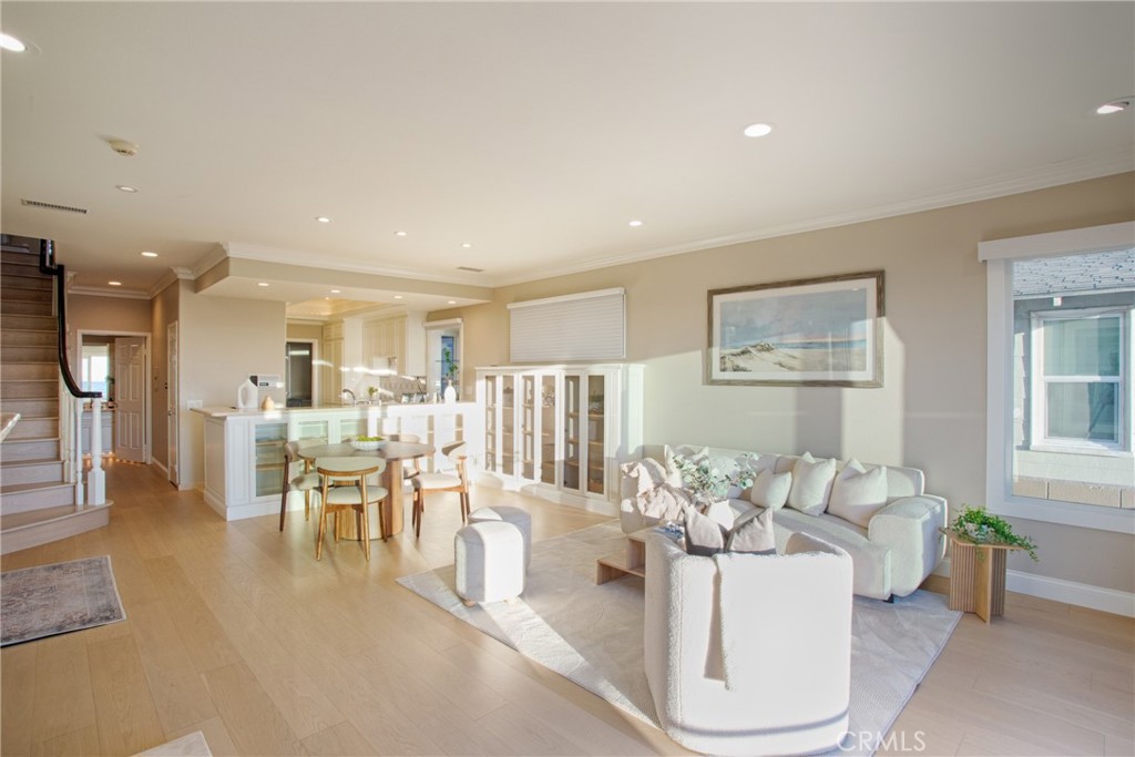 2712 W Oceanfront Property Photo 5