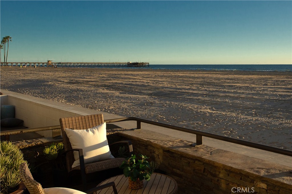 2712 W Oceanfront Property Photo 9