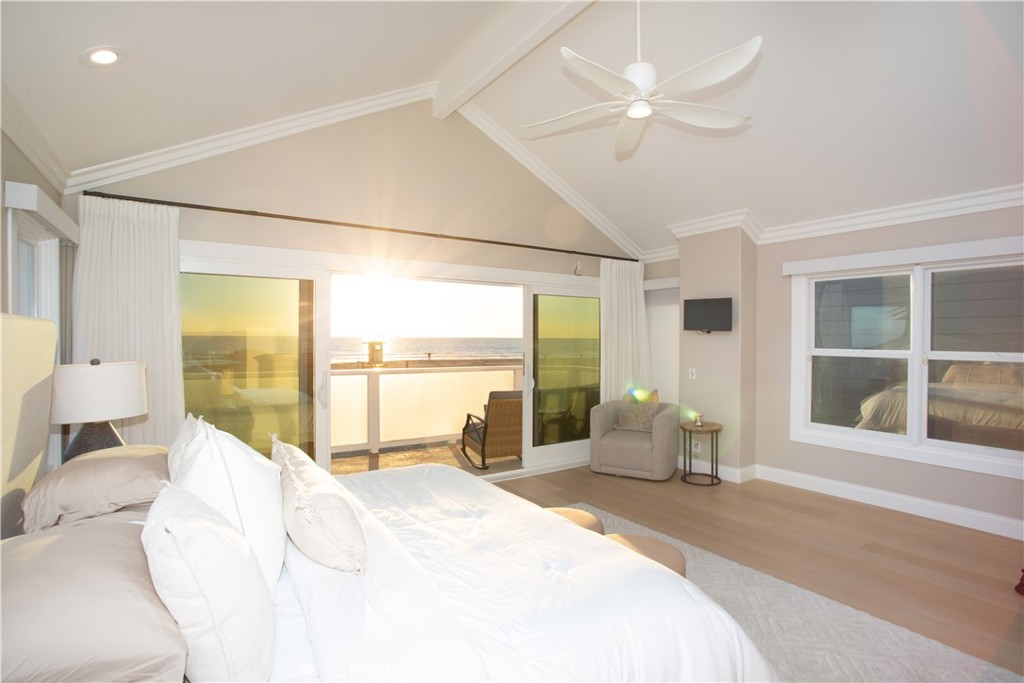 2712 W Oceanfront Property Photo 12