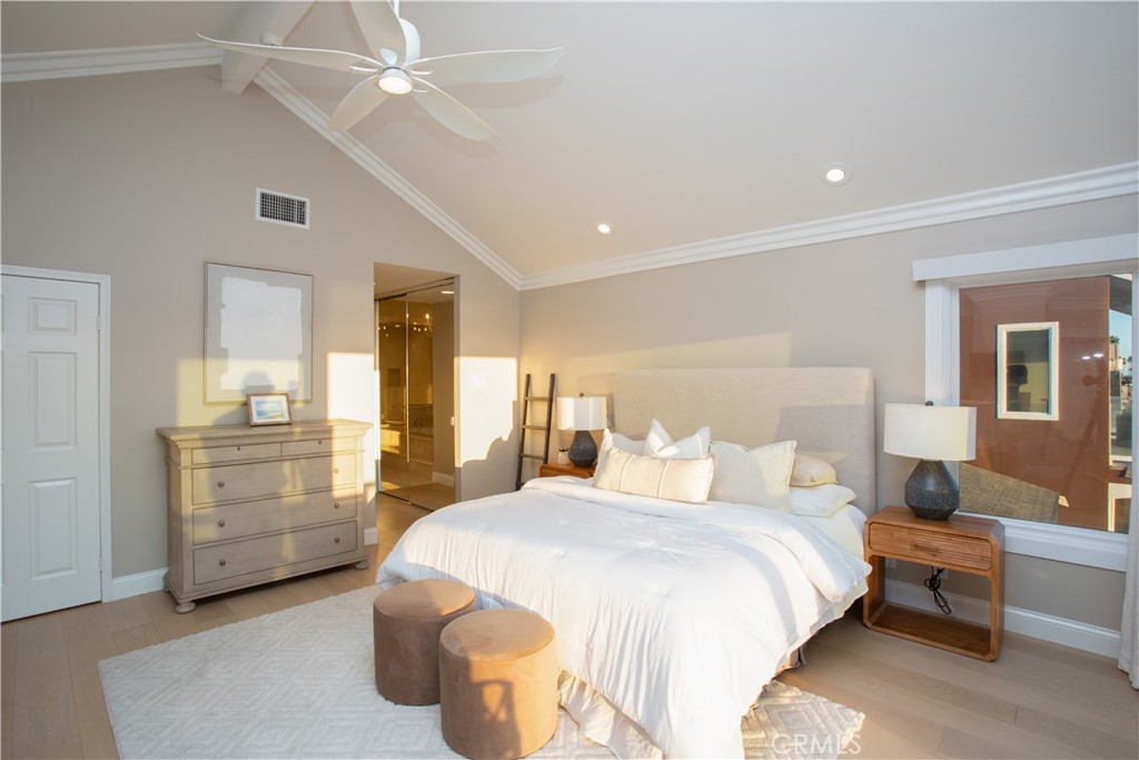 2712 W Oceanfront Property Photo 15
