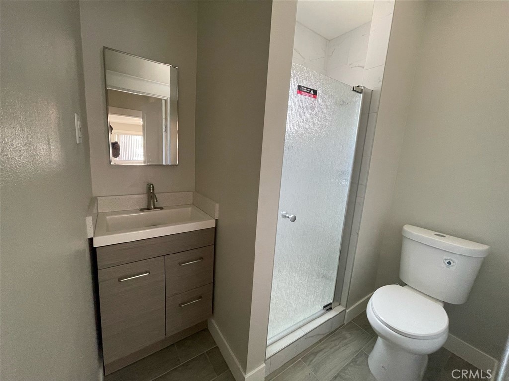 604 S Van Ness Avenue Property Photo 4