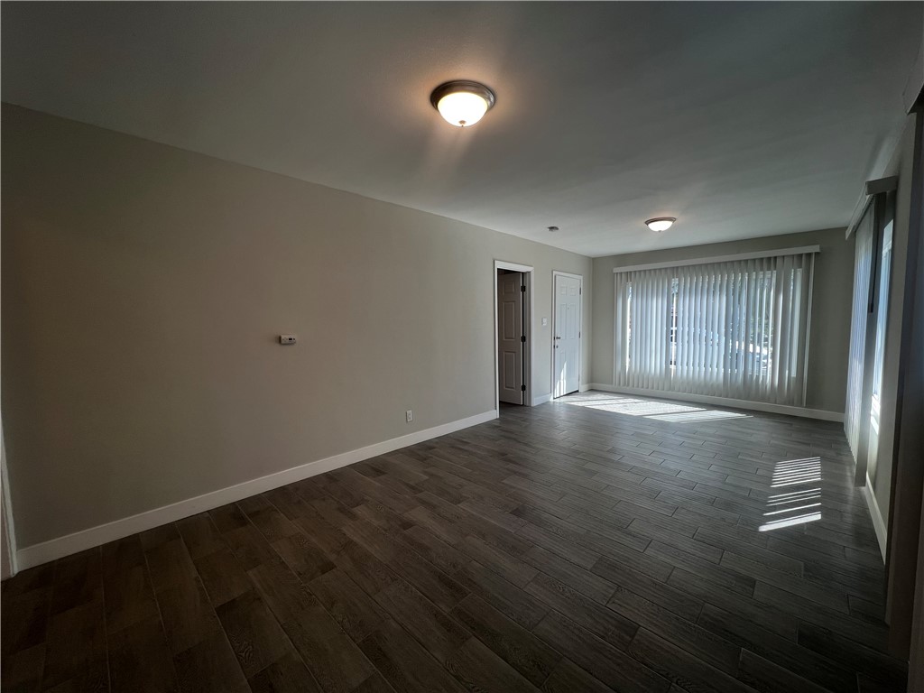 604 S Van Ness Avenue Property Photo 24