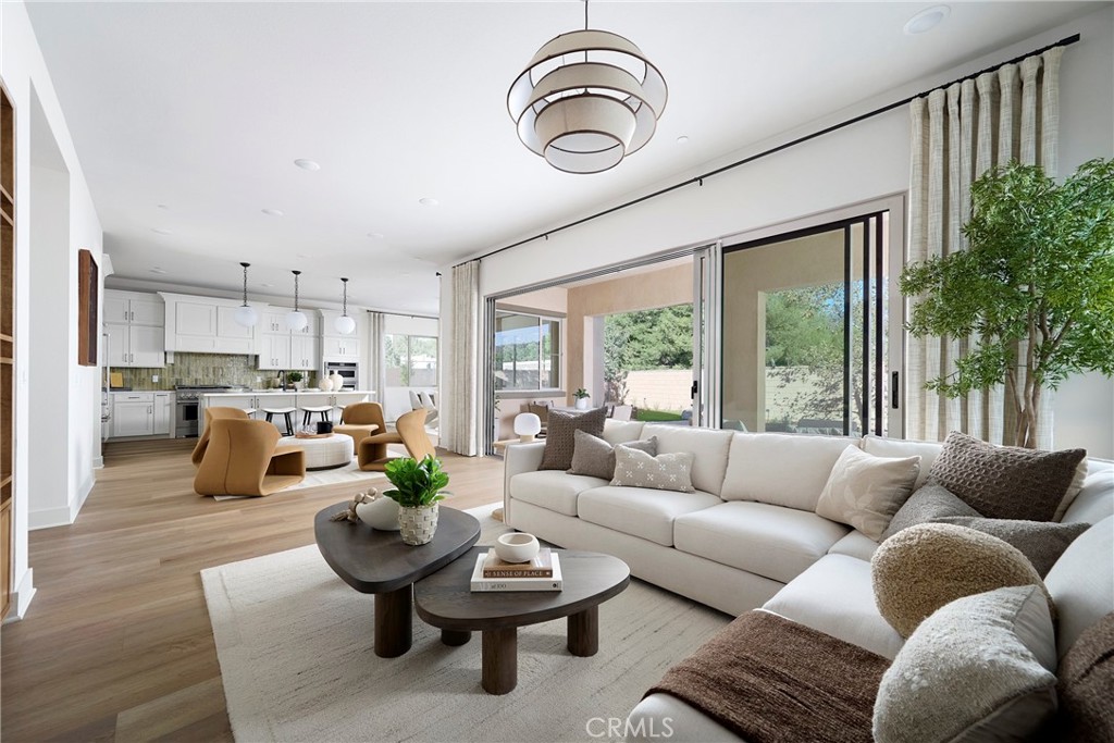 1102 Zen Circle Property Photo 3