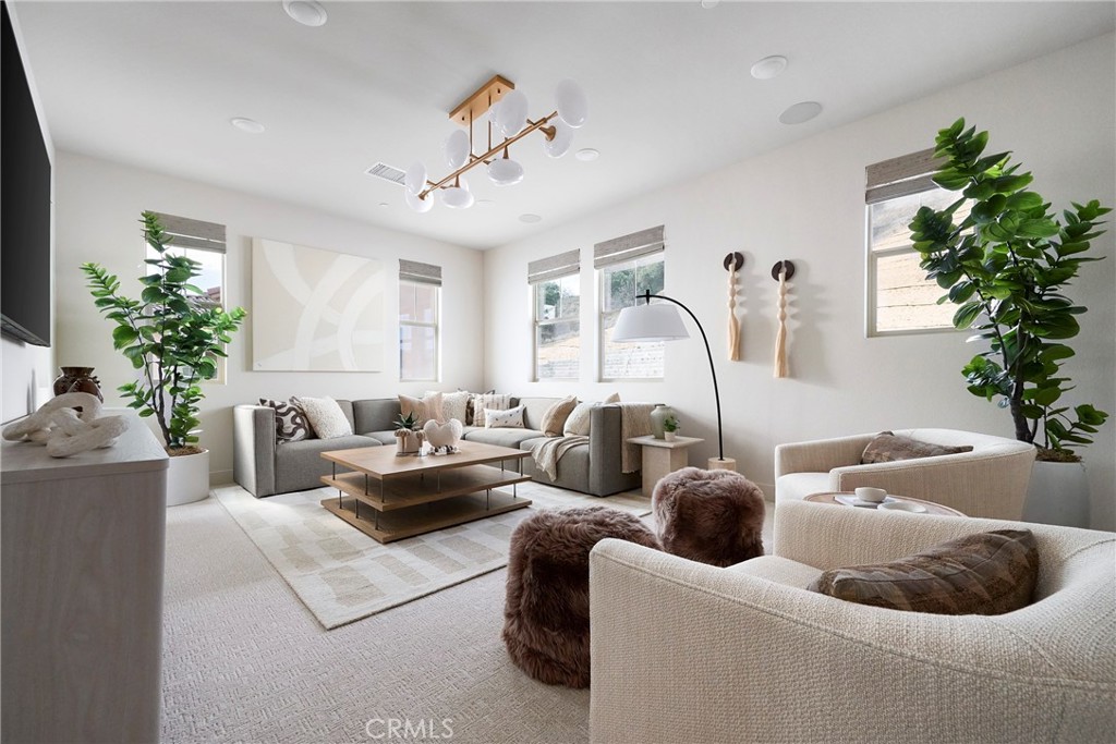 1102 Zen Circle Property Photo 6