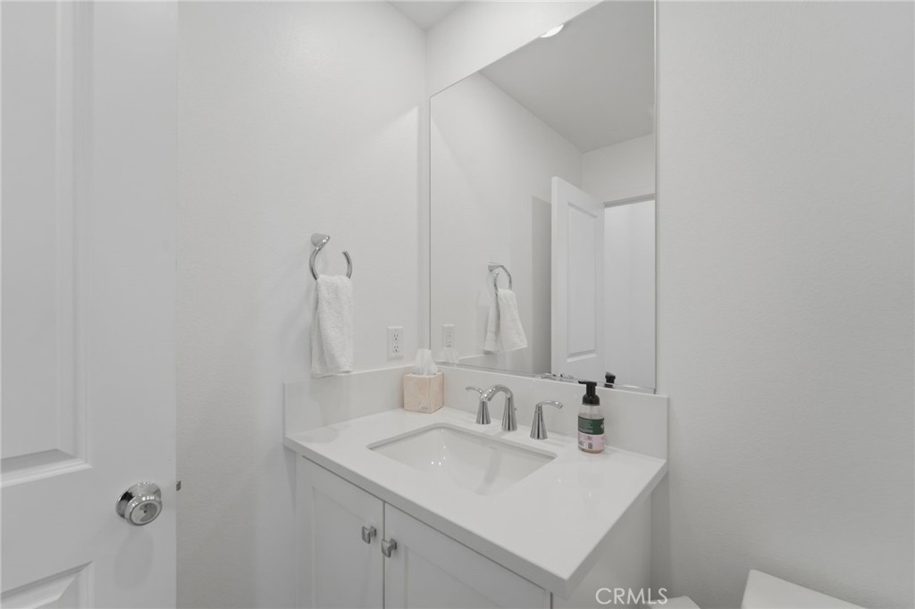26661 Blue Hills Loop Property Photo 13
