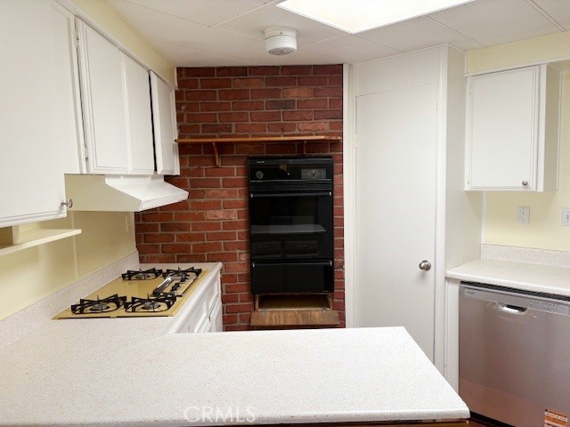 14851 Jeffrey Road 326 Property Photo 3