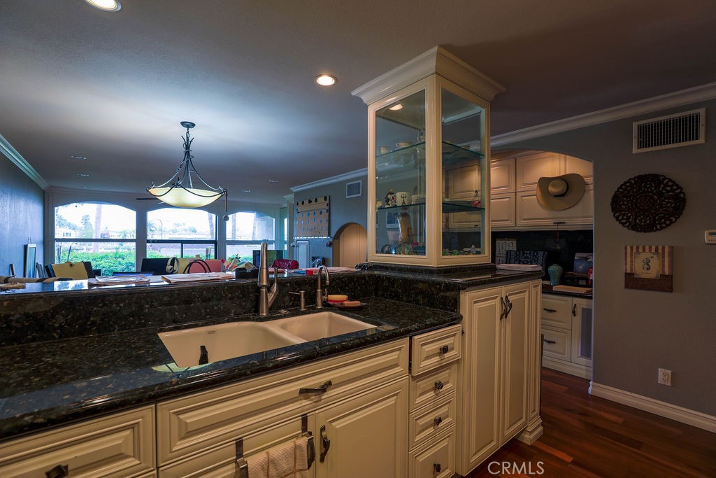 5103 Marina Pacifica Drive South Key# 20 Property Photo 13