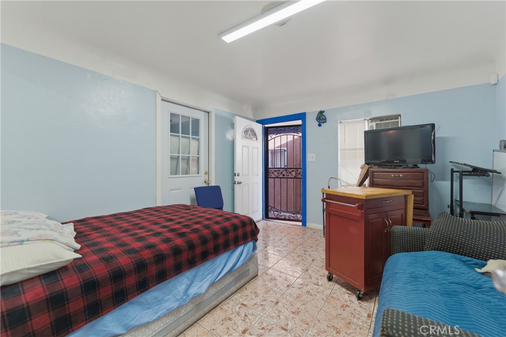 5564 Gage Avenue Property Photo 16