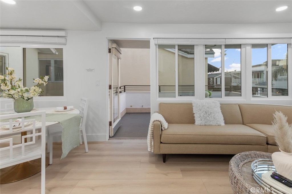 114 1/2 Onyx Property Photo 7