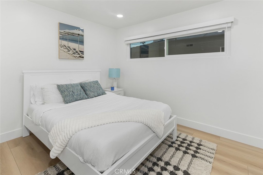 114 1/2 Onyx Property Photo 19