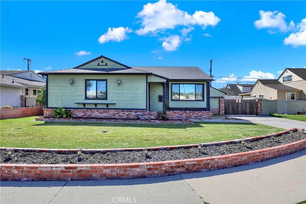 8014 Calendula Property Photo 23