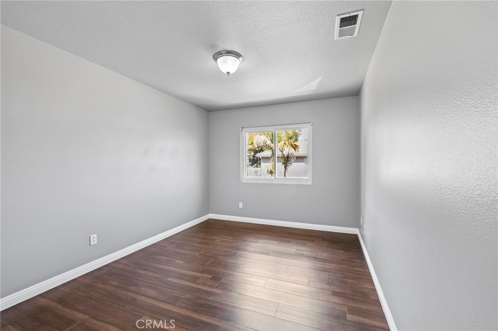74 Linhaven Property Photo 19