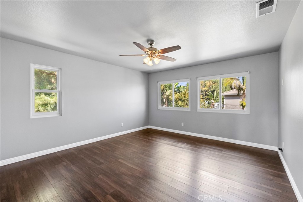 74 Linhaven Property Photo 21