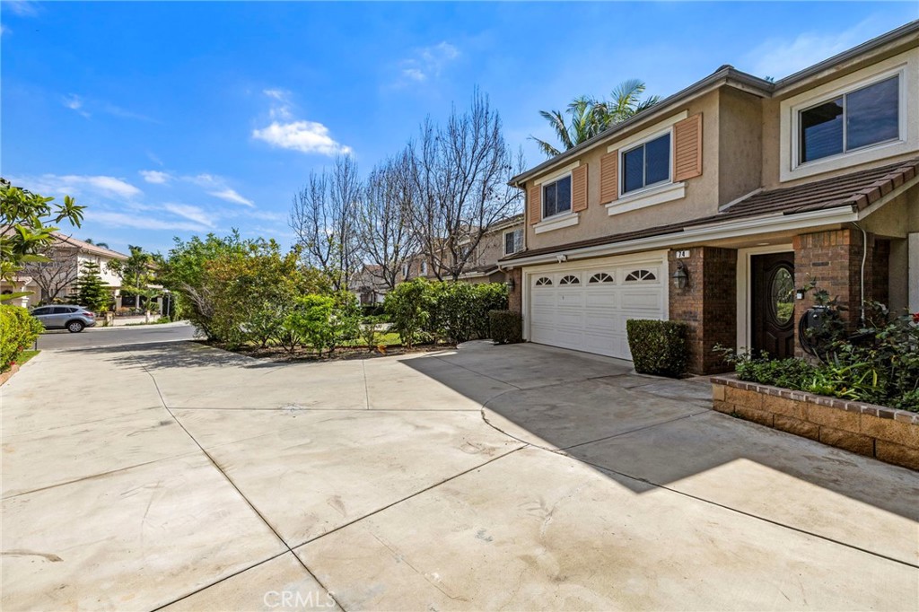 74 Linhaven Property Photo 30