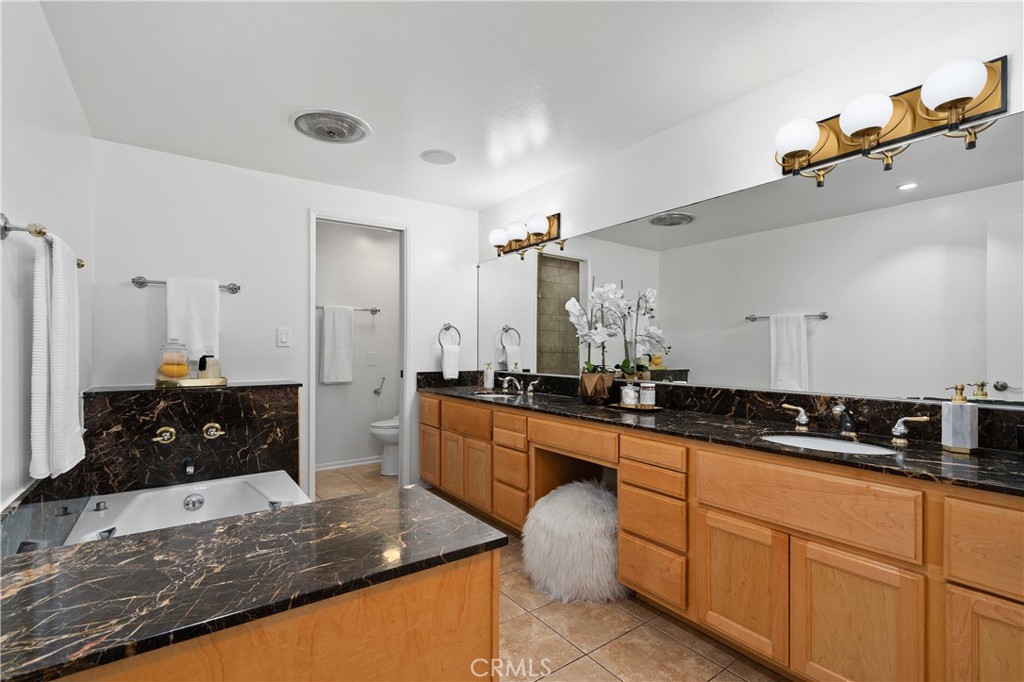 11687 Bellagio 12 Property Photo 23