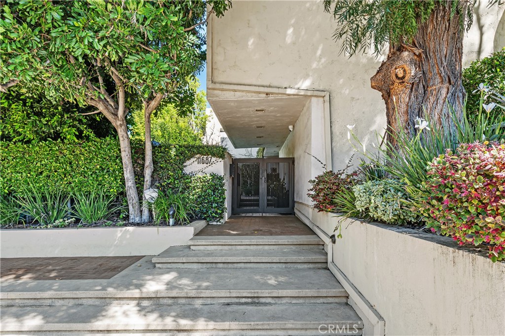 11687 Bellagio 12 Property Photo 39