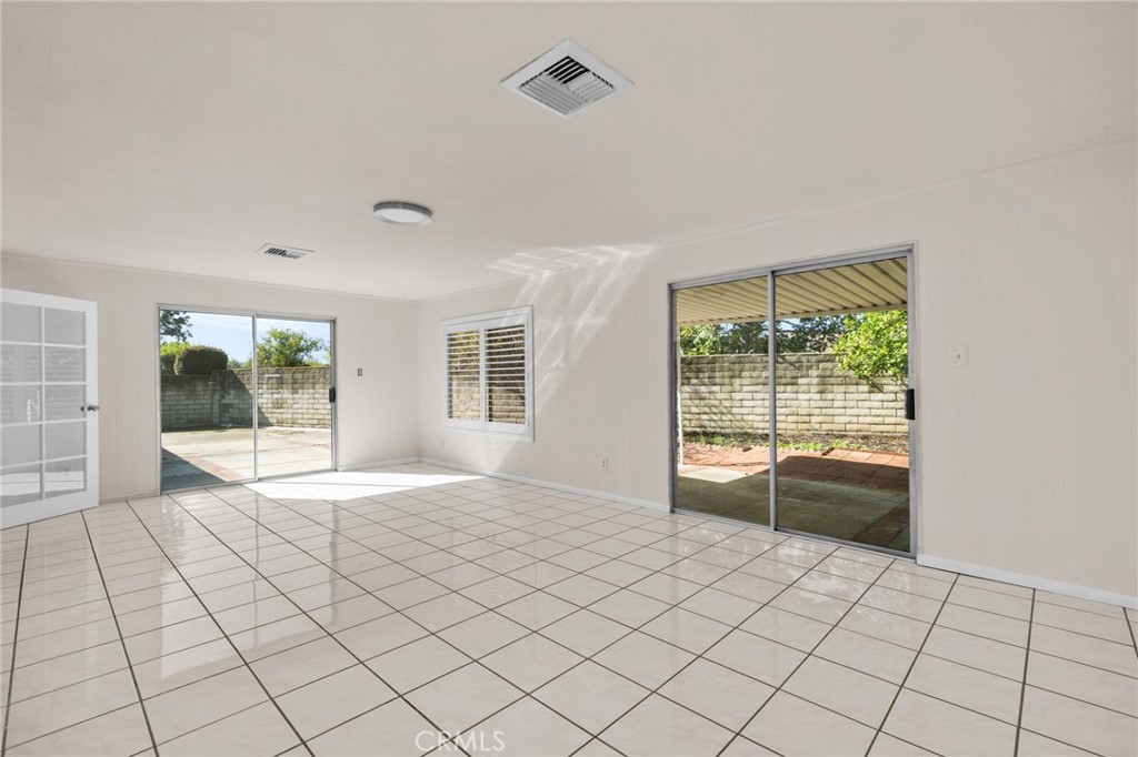 359 Addleman Property Photo 14