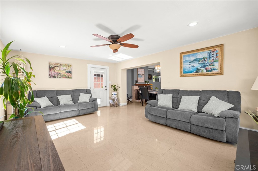 506 W Rosslynn Property Photo 13