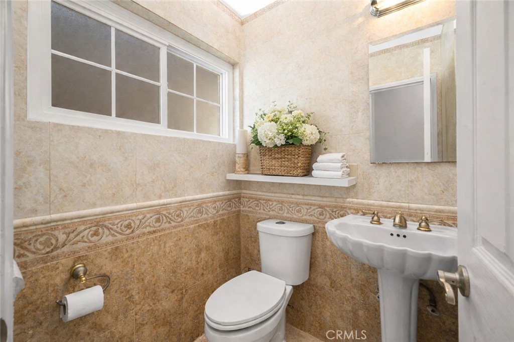 506 W Rosslynn Property Photo 19