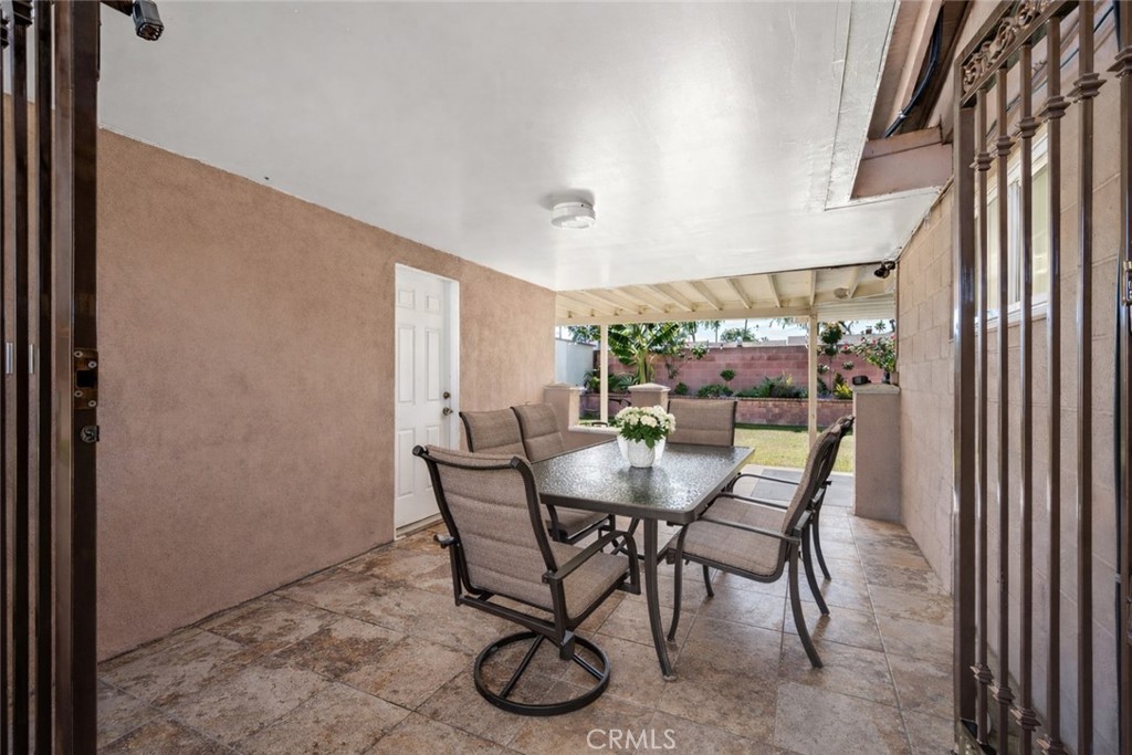 506 W Rosslynn Property Photo 23