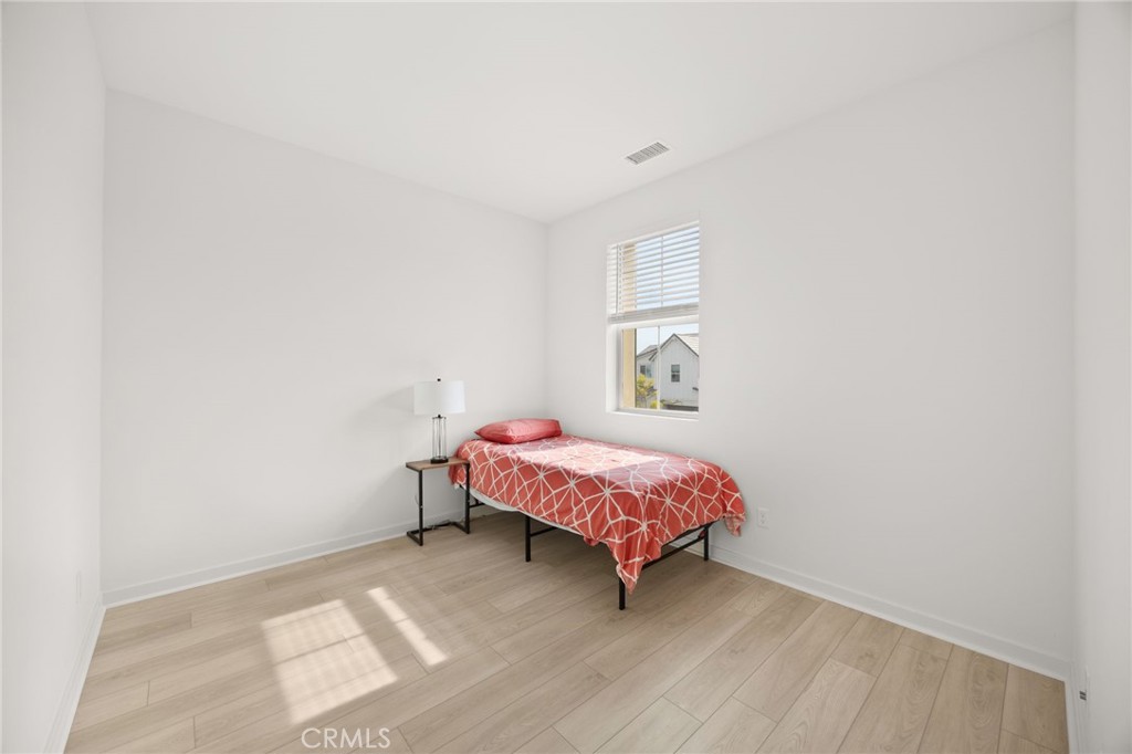721 Crested Lark Property Photo 23
