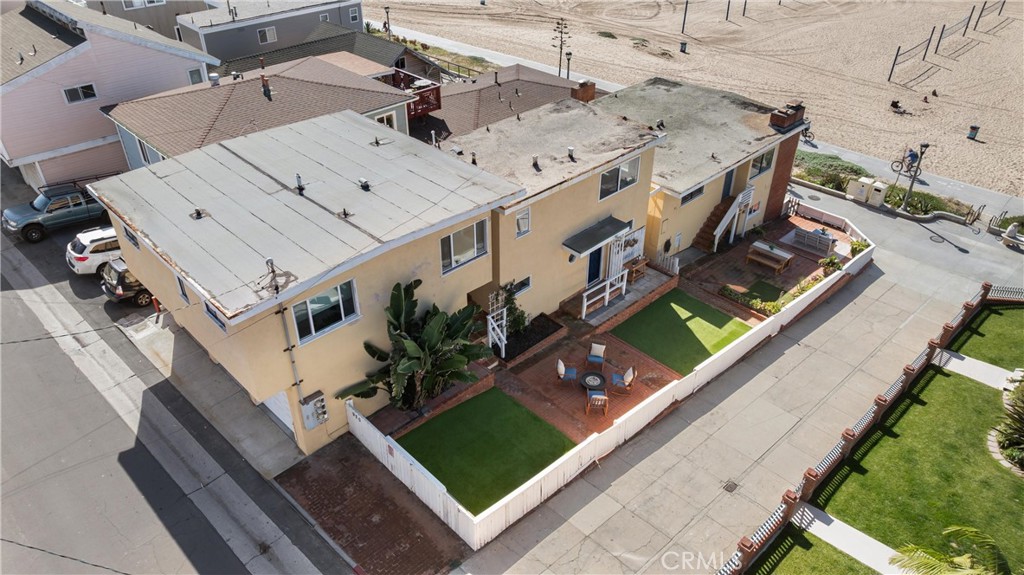 920 The Strand Property Photo 4