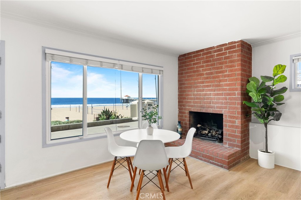 920 The Strand Property Photo 11