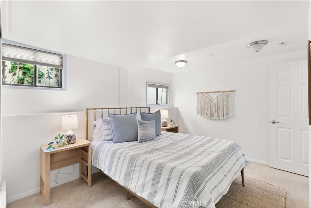 920 The Strand Property Photo 15