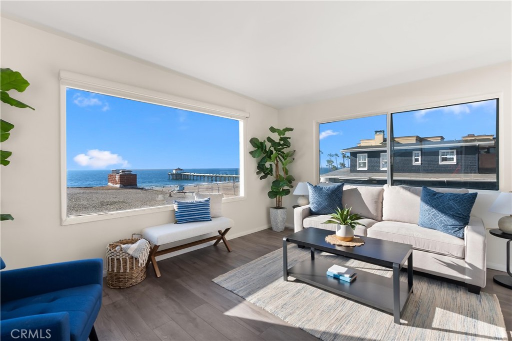 920 The Strand Property Photo 35