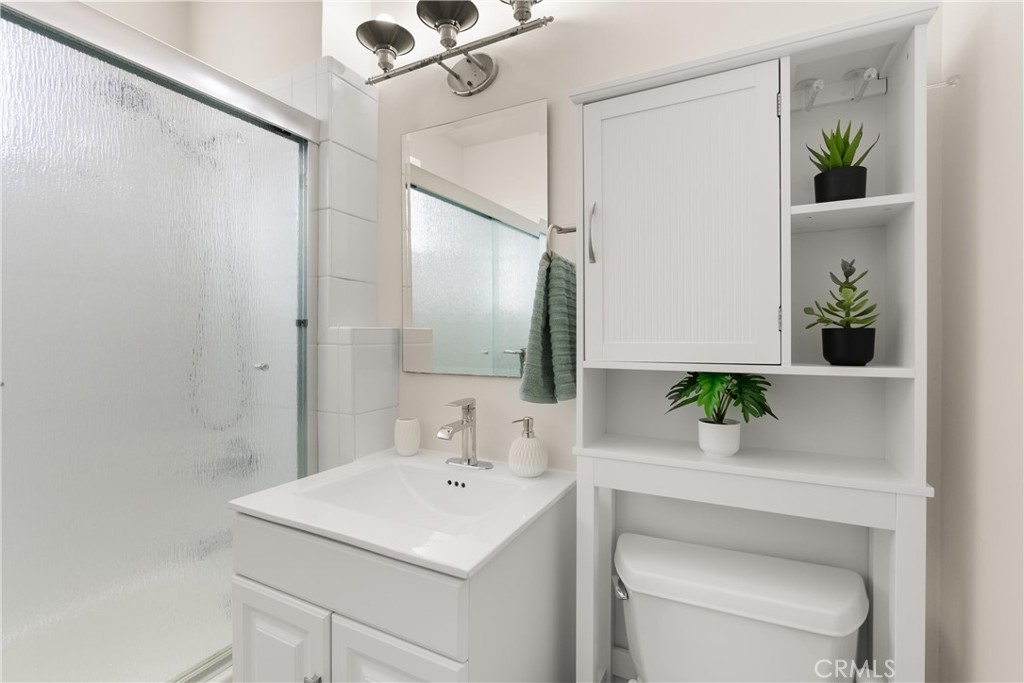 920 The Strand Property Photo 40