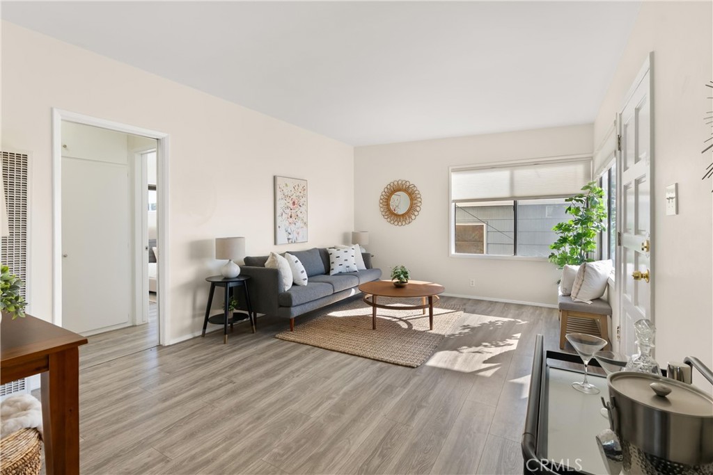 920 The Strand Property Photo 47